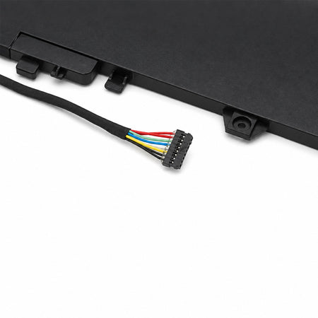Close-up of L19M3PF3 compatible laptop battery connector for Lenovo IdeaPad 5-14ITL05 5-14ARE05 5-14IIL05 5-14ALC05 and Ducati 5